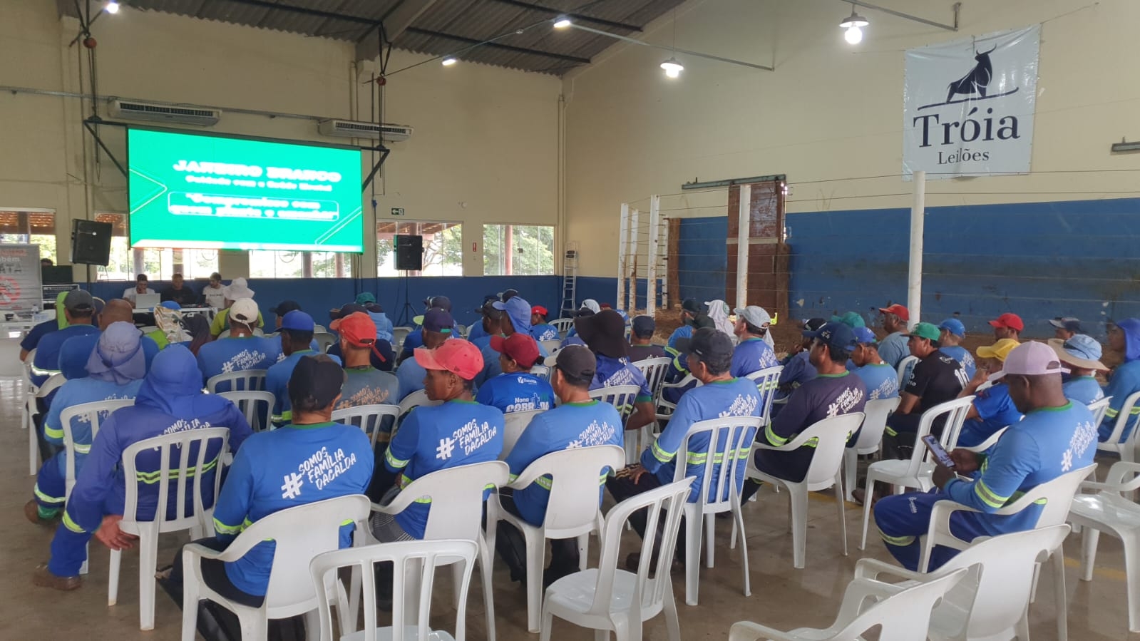 Palestra educativa sobre os cuidados com a saúde no campo