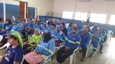 Palestra sobre os cuidados no campo