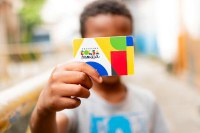 Mais de 18,84 milhões de famílias recebem o Bolsa Família a partir desta quinta (12)
